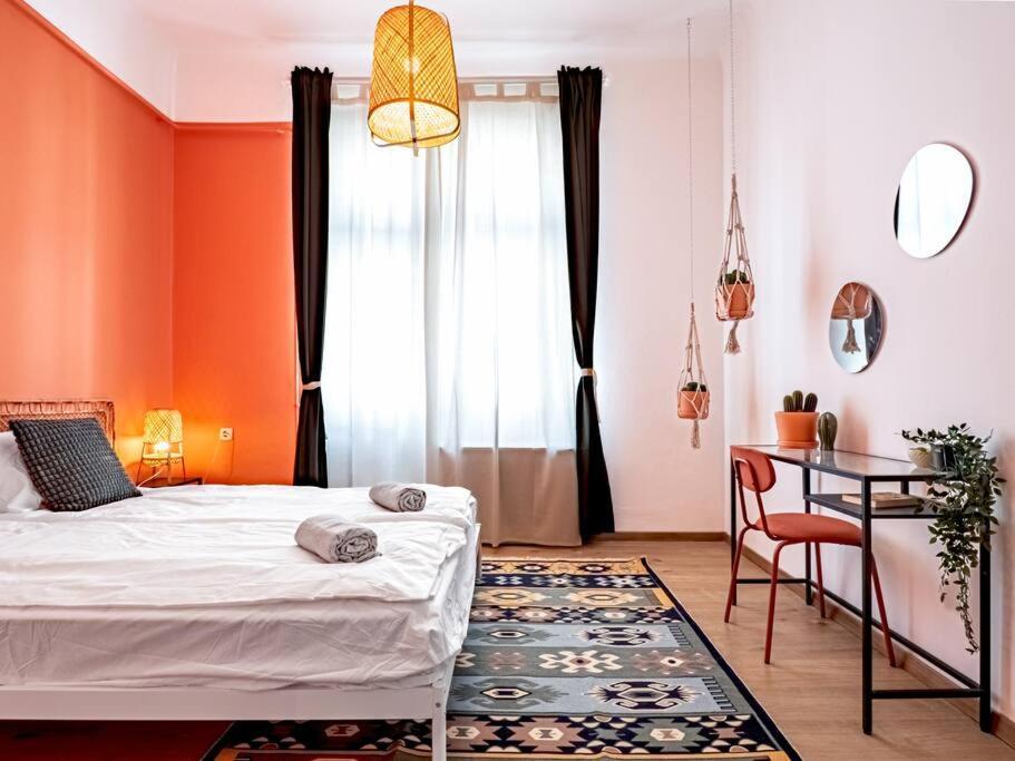Mexicopo Apartment With Garage Budapest Bagian luar foto